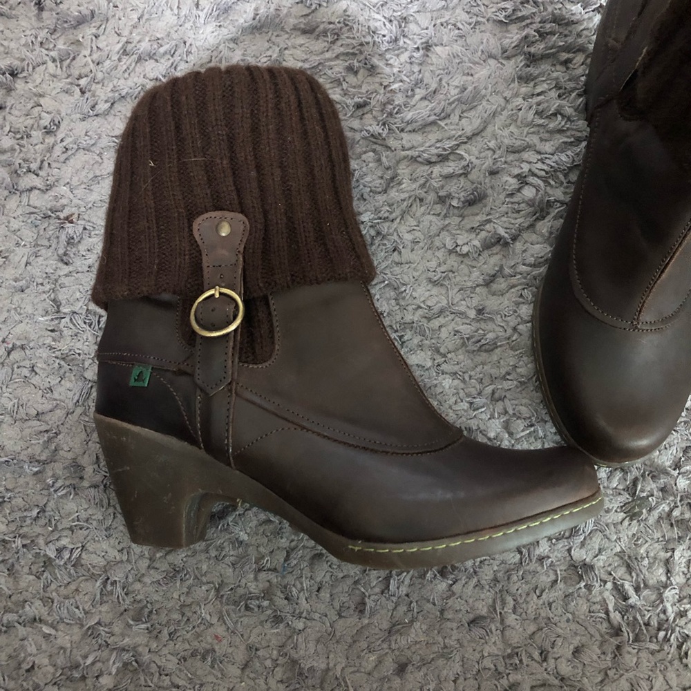 El naturalists heeled boots